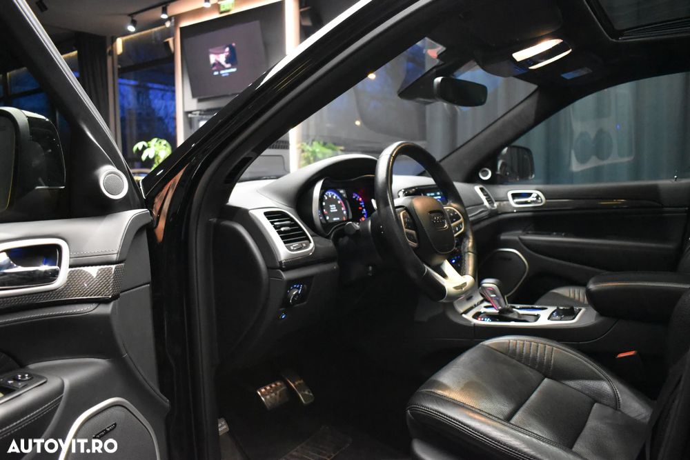 Jeep Grand Cherokee - 6