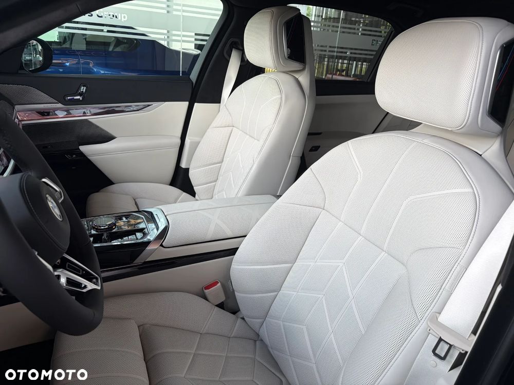 BMW Seria 7 740d xDrive mHEV sport - 14
