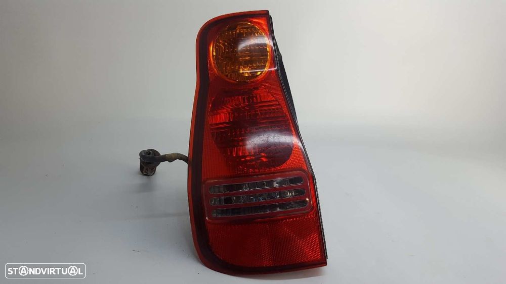 FAROLIM TRASEIRO ESQUERDO HYUNDAI MATRIX (FC) 1.5 CRDI GLS - 1