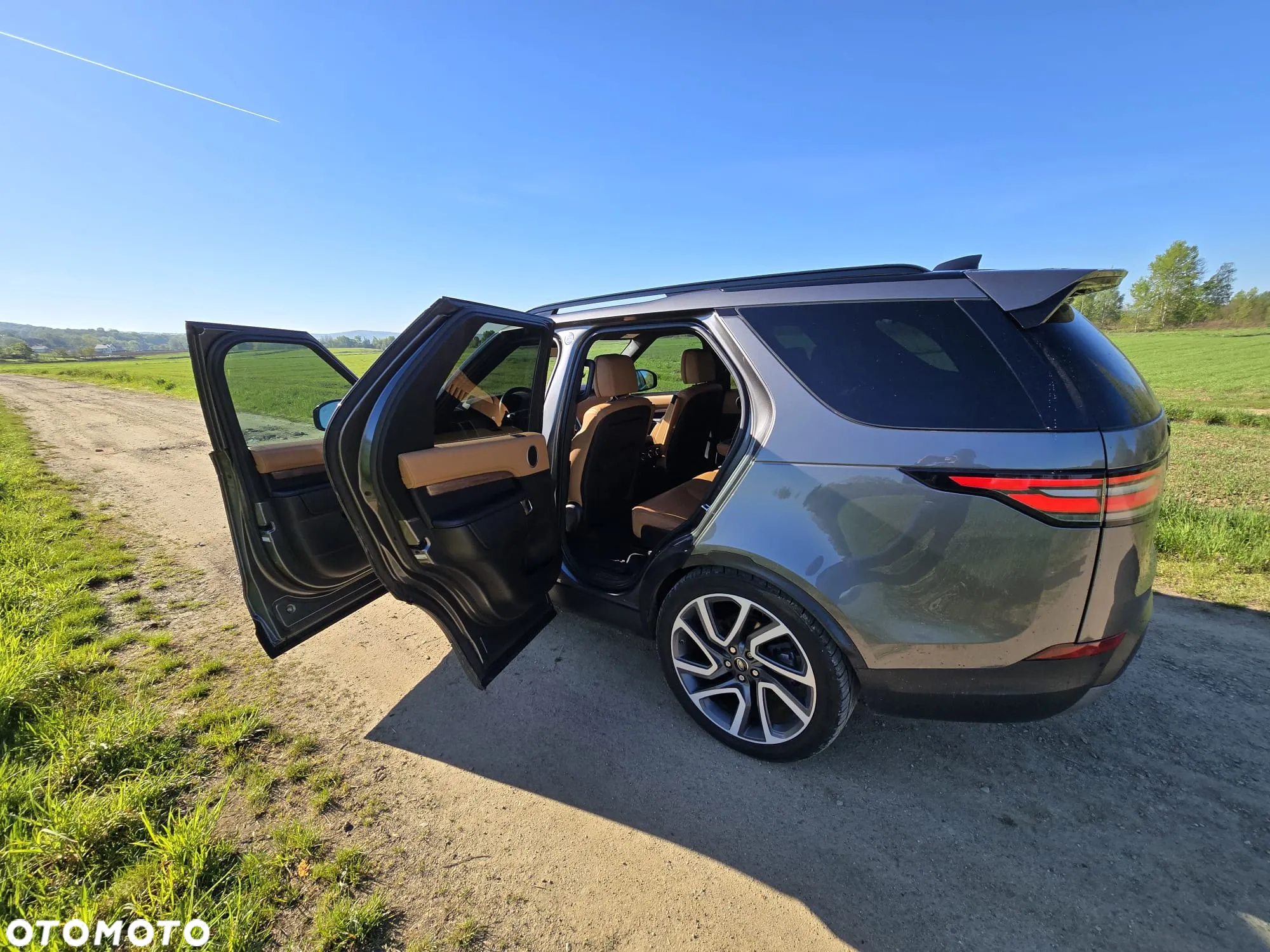 Land Rover Discovery 3.0 TD6 HSE - 9