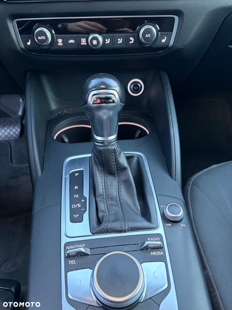Audi A3 Sportback 1.0 TFSI S tronic - 5