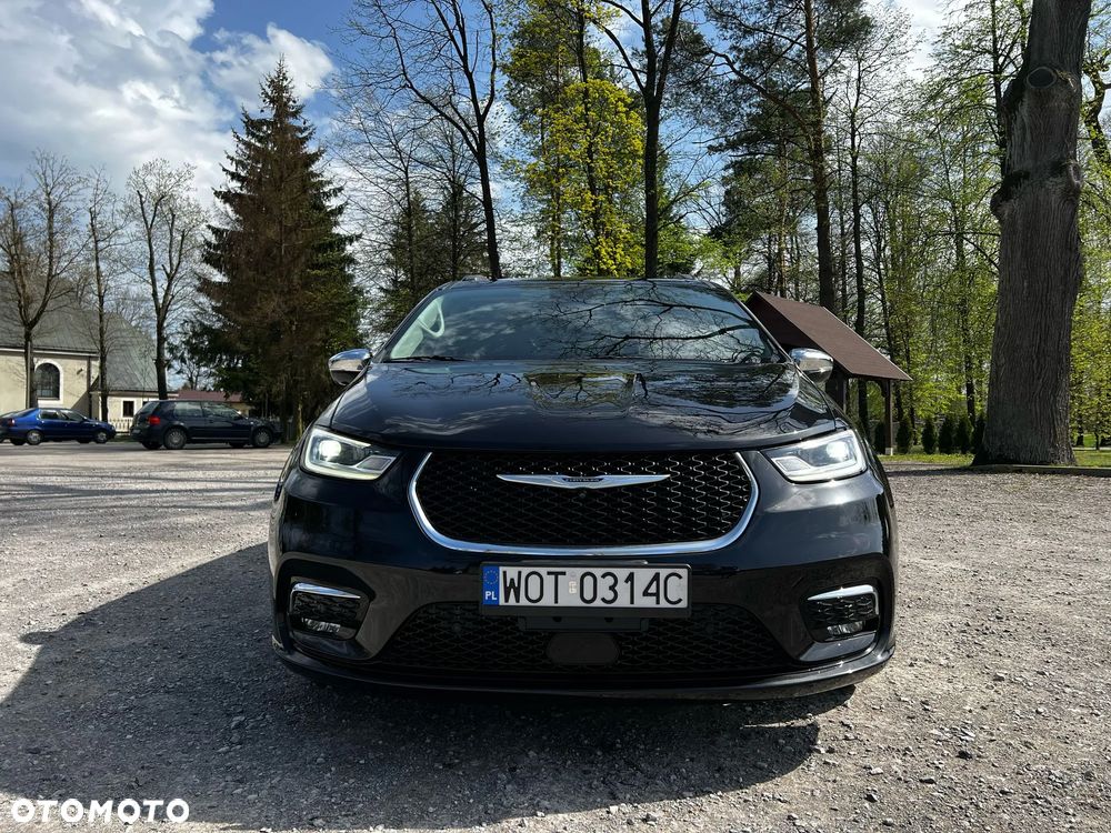 Chrysler Pacifica - 3