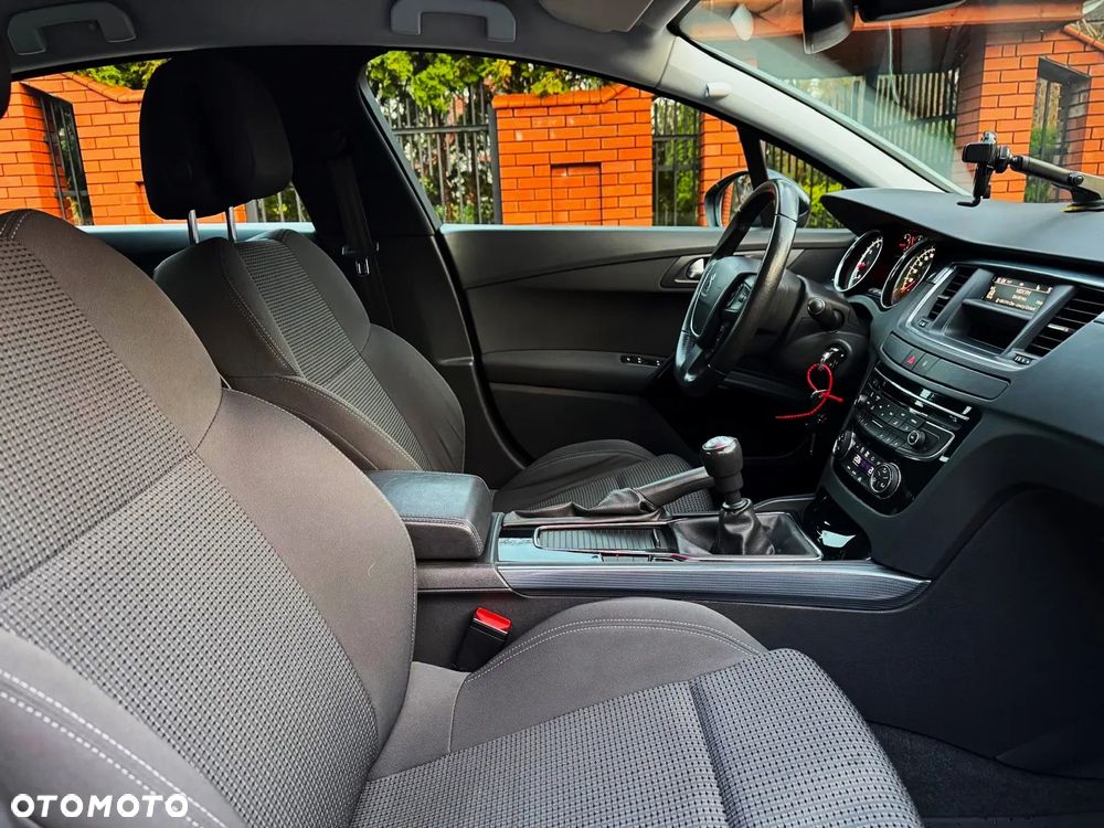 Peugeot 508 1.6 T Allure - 27