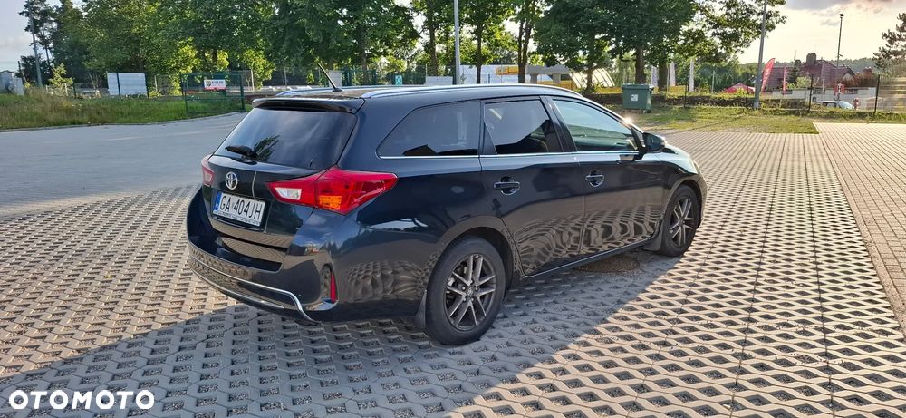 Toyota Auris 1.6 Premium MM - 5