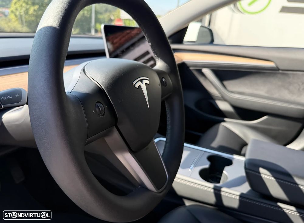 Tesla Model 3 Tração Traseira - 36