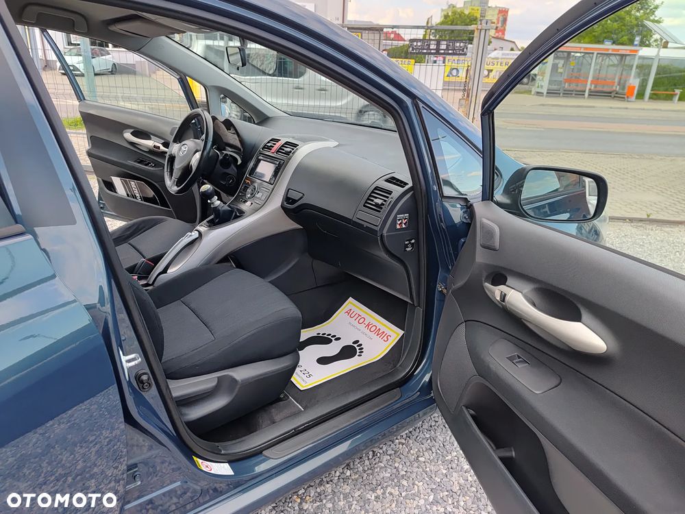Toyota Auris 2.0 D-4D - 19