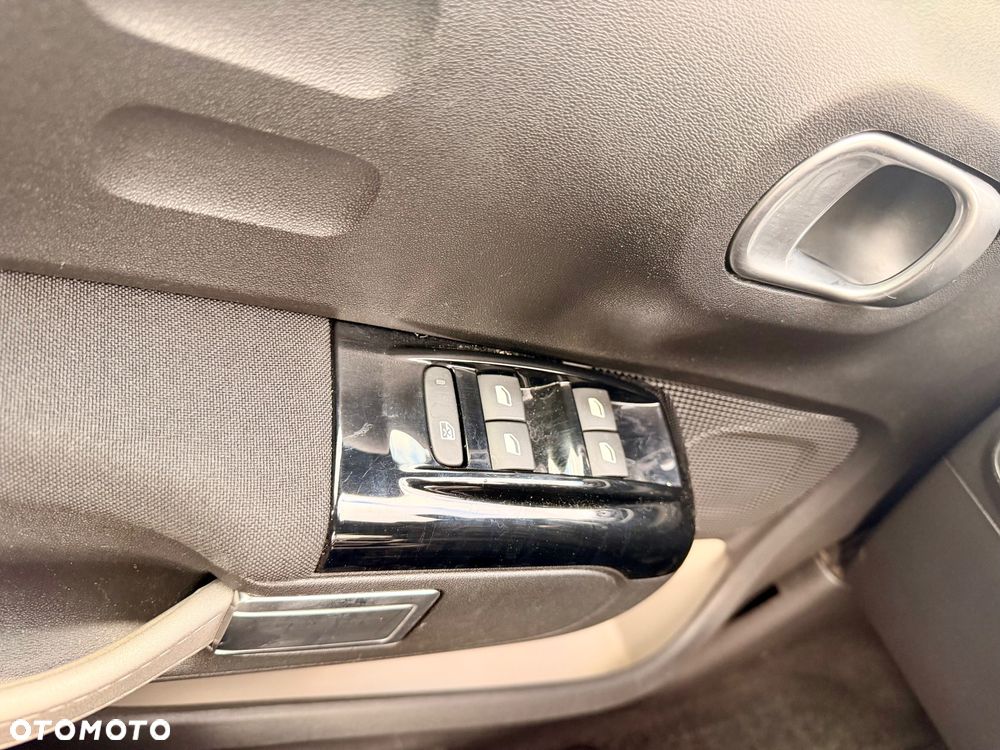 Citroën C3 HDi BlueHDi 100 Exclusive - 23