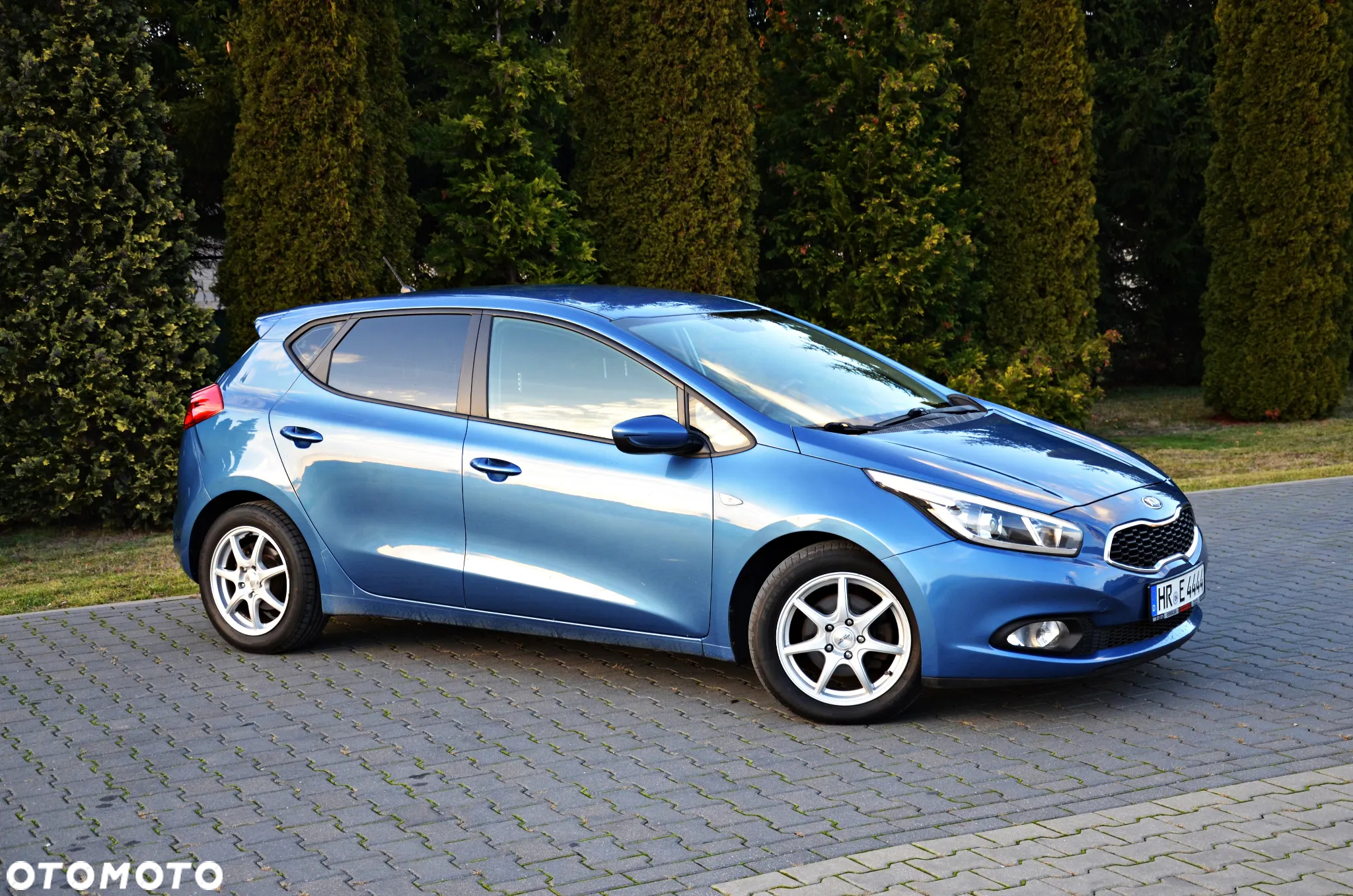 Kia Ceed - 10