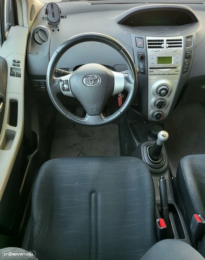 Toyota Yaris 1.4 D-4D Sport - 15
