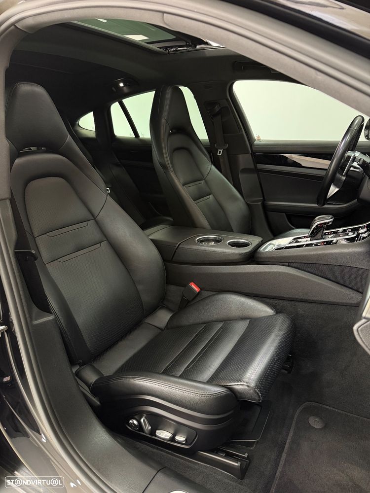 Porsche Panamera 4 Executive - 22