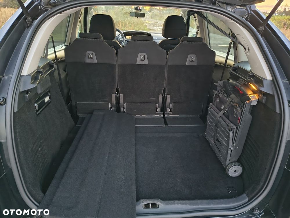 Citroën C4 Picasso - 11