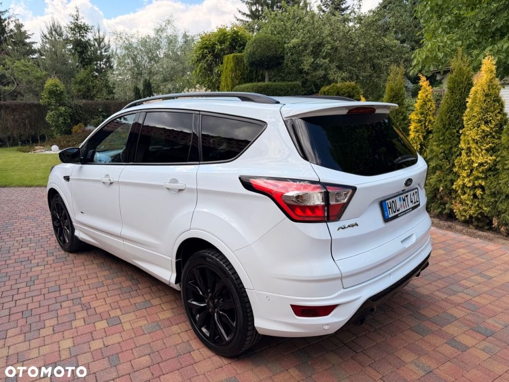 Ford Kuga - 10