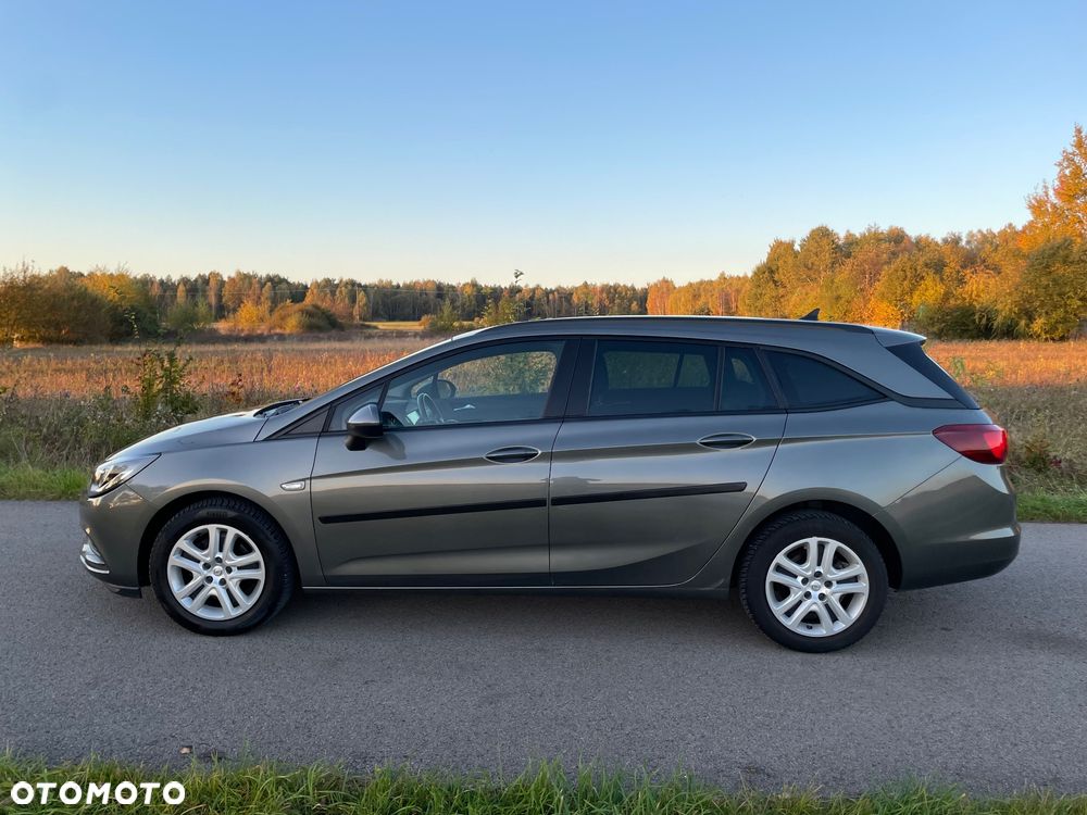 Opel Astra 2018 photo 4