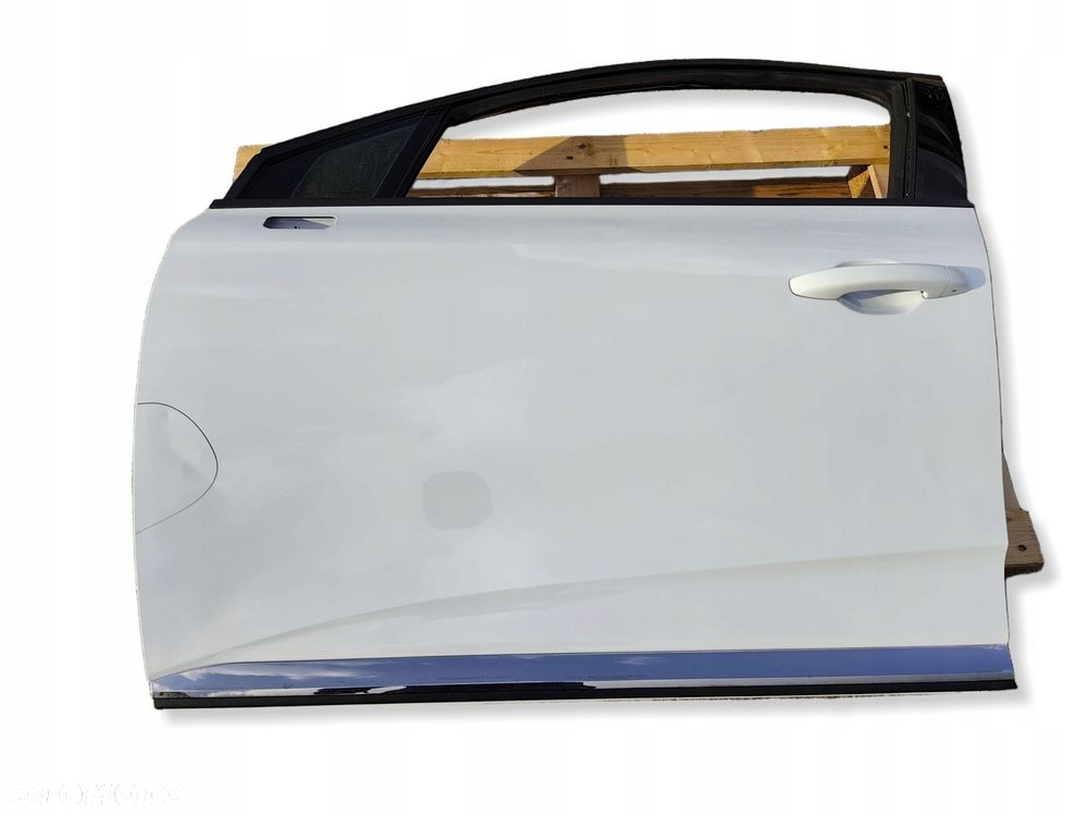 RENAULT CLIO 5 V PRZEDNIE LEWE DRZWI OY369 - 4