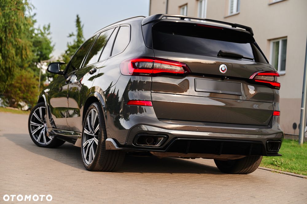 BMW X5 M M50i - 21