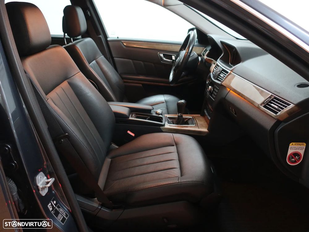 Mercedes-Benz E 250 CDi Elegance BlueEfficiency - 24