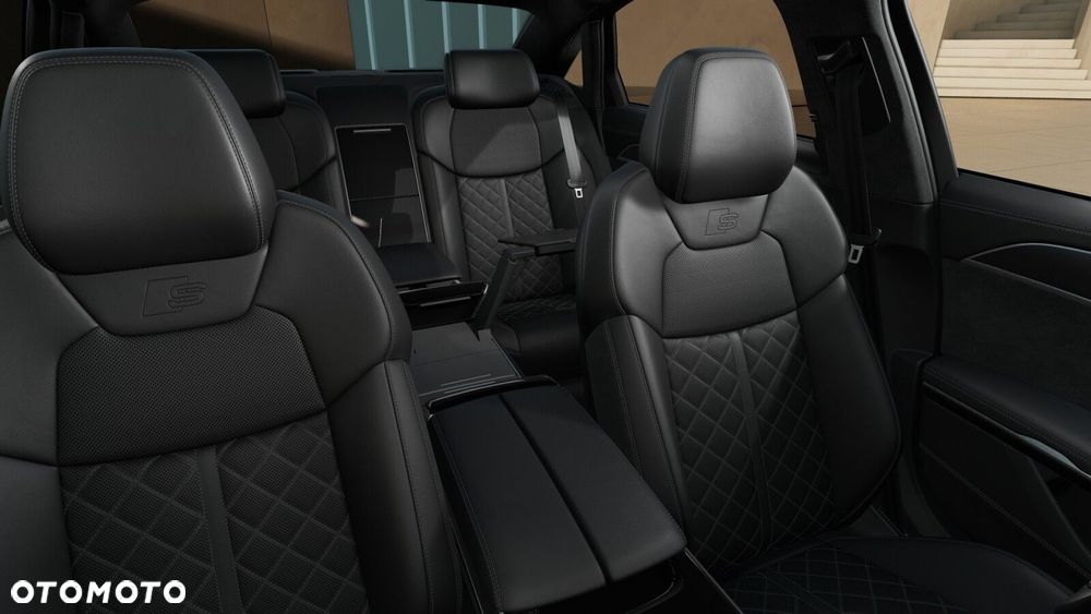 Audi A8 - 11