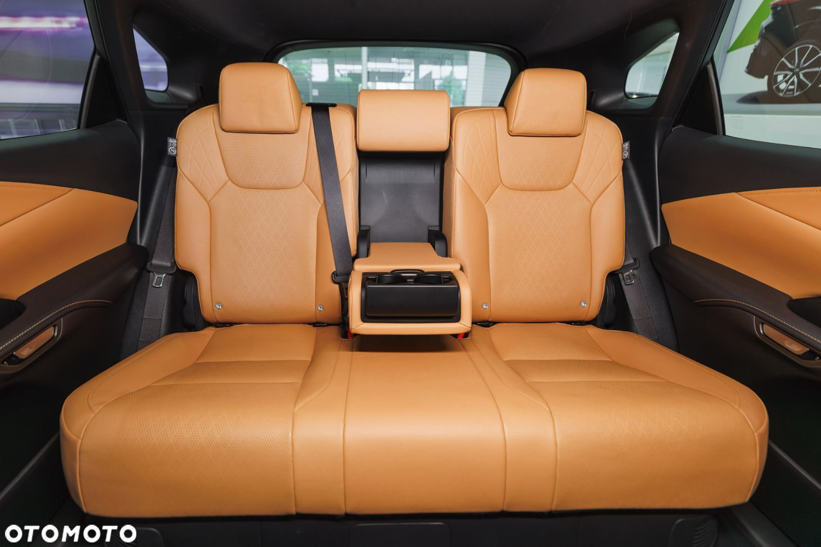 Lexus RX - 16