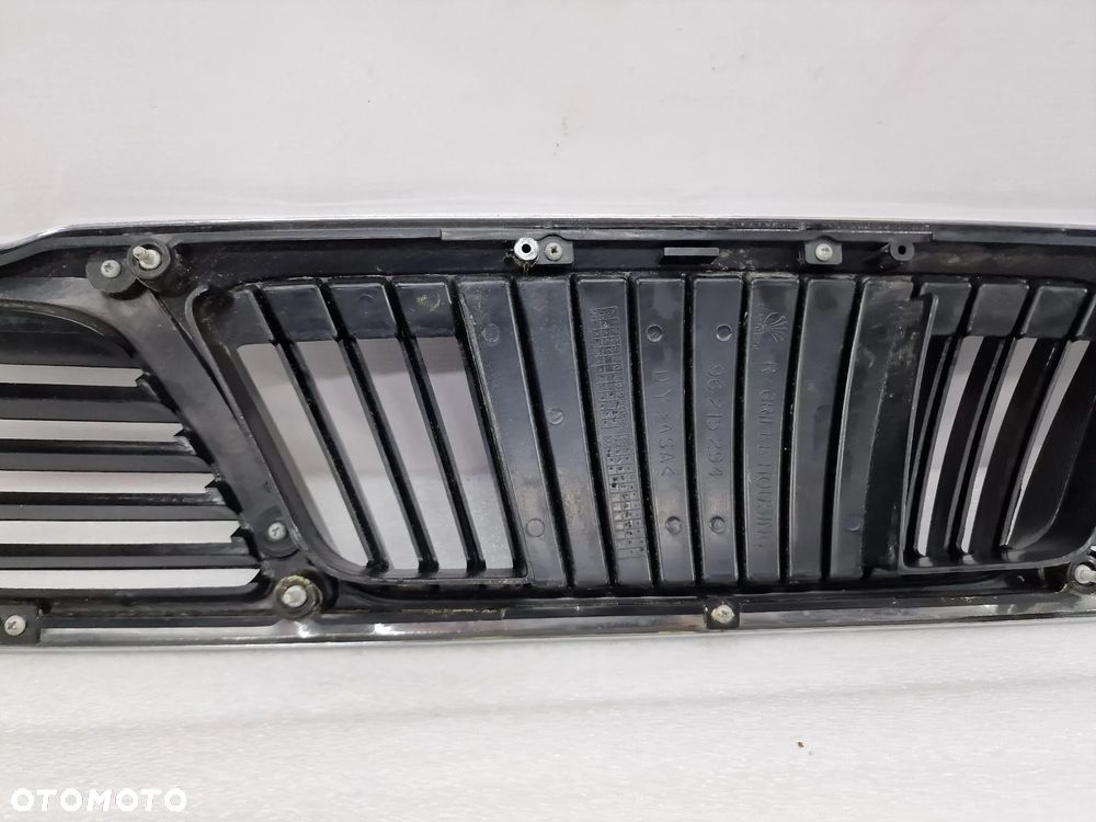DAEWOO LANOS 96- ATRAPA / GRILL PRZEDNI PRZÓD , NR 96215294 , NR AUKCJI GL337 - 12