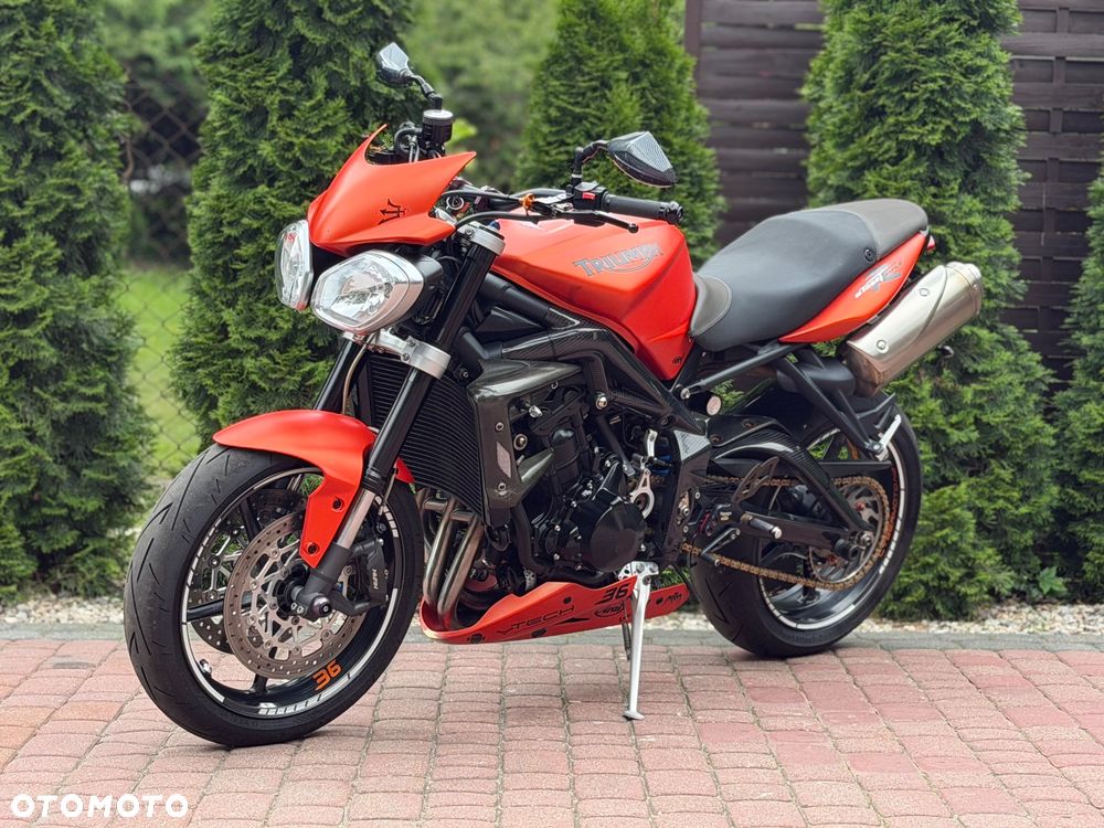 Triumph Street Triple - 5