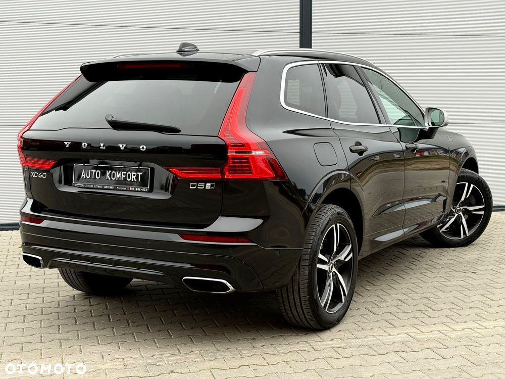Volvo XC 60 D5 AWD Geartronic RDesign - 17