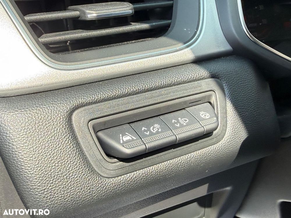 Renault Captur - 31