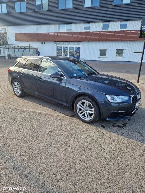 Audi A4 40 TFSI S tronic - 1