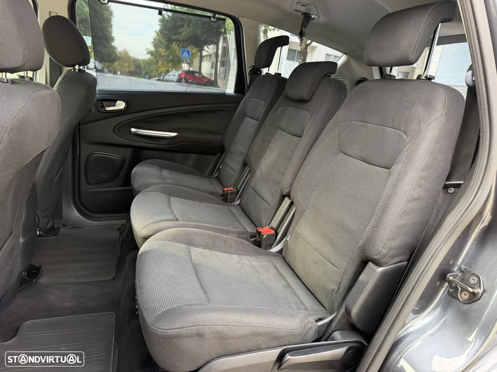 Ford S-Max 1.8 TDCi Titanium 7L - 20
