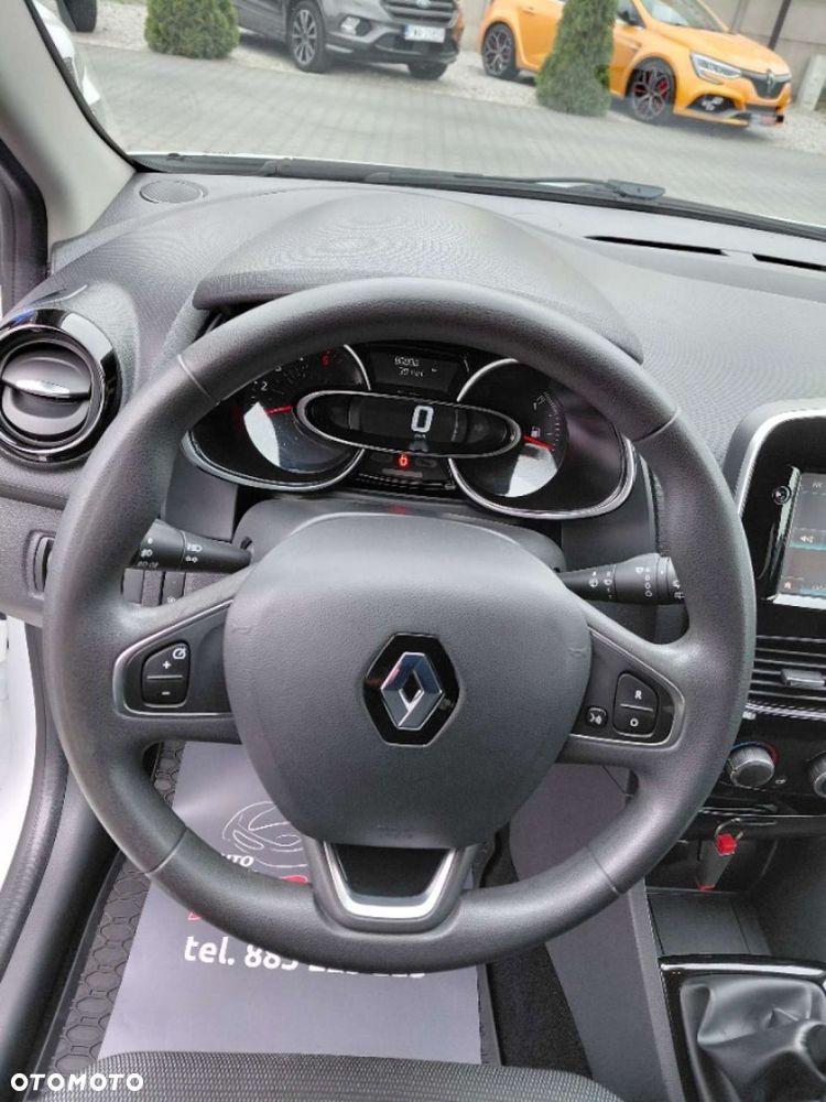 Renault Clio - 11