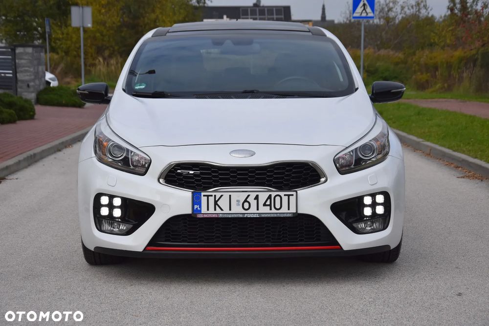 Kia Ceed 1.6 T-GDI GT-Challenge - 3
