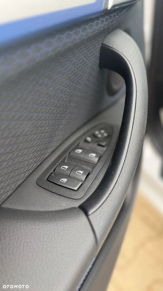 BMW X1 xDrive20i M Sport - 19