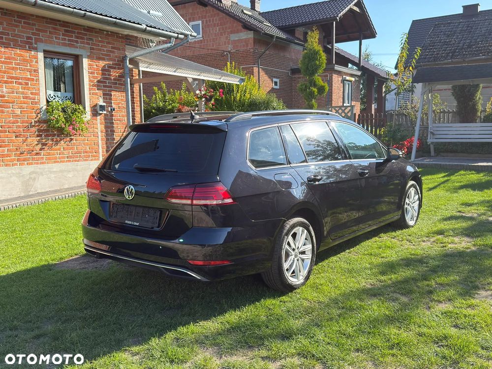 Volkswagen Golf - 11