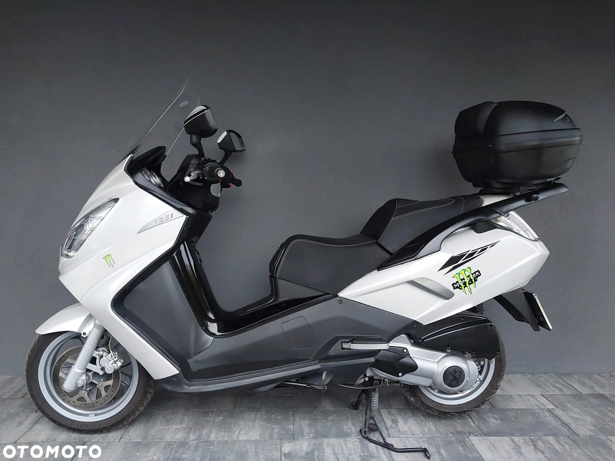 Peugeot Satelis - 2