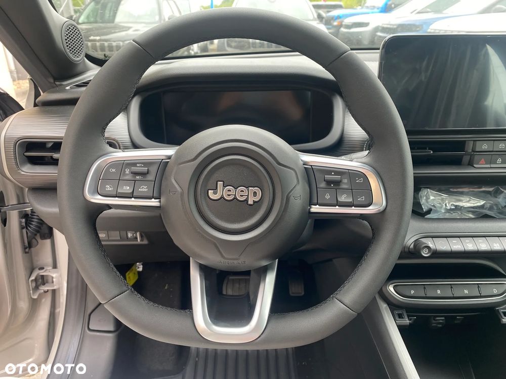 Jeep Avenger 1.2 T3 mHEV Longitude FWD eDCT6 - 13