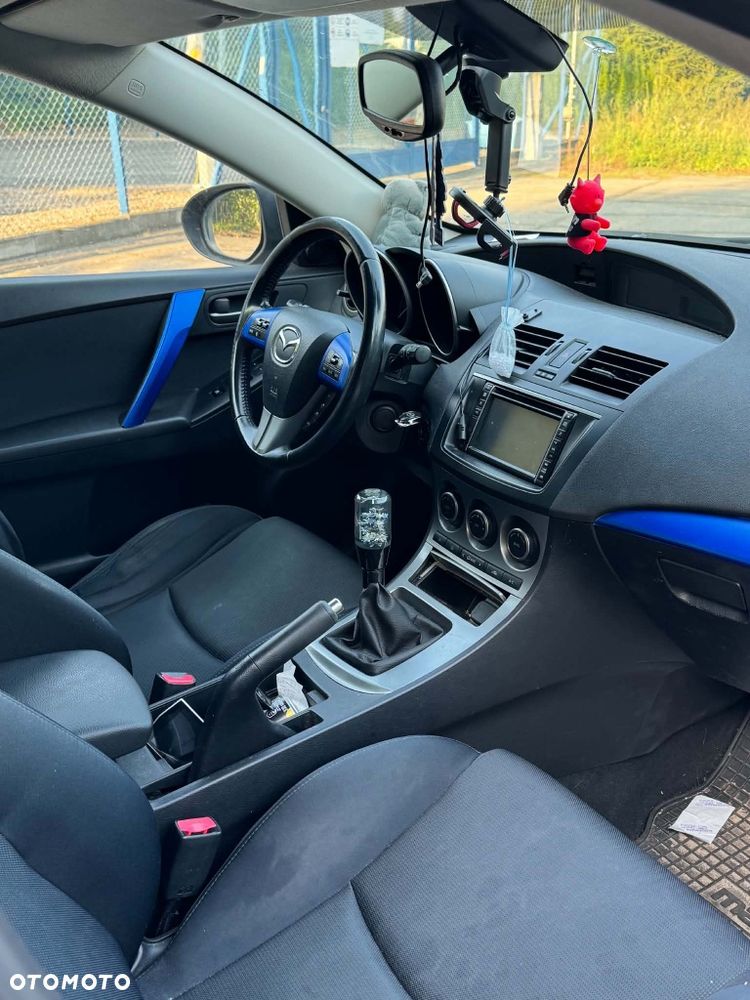 Mazda 3 - 7