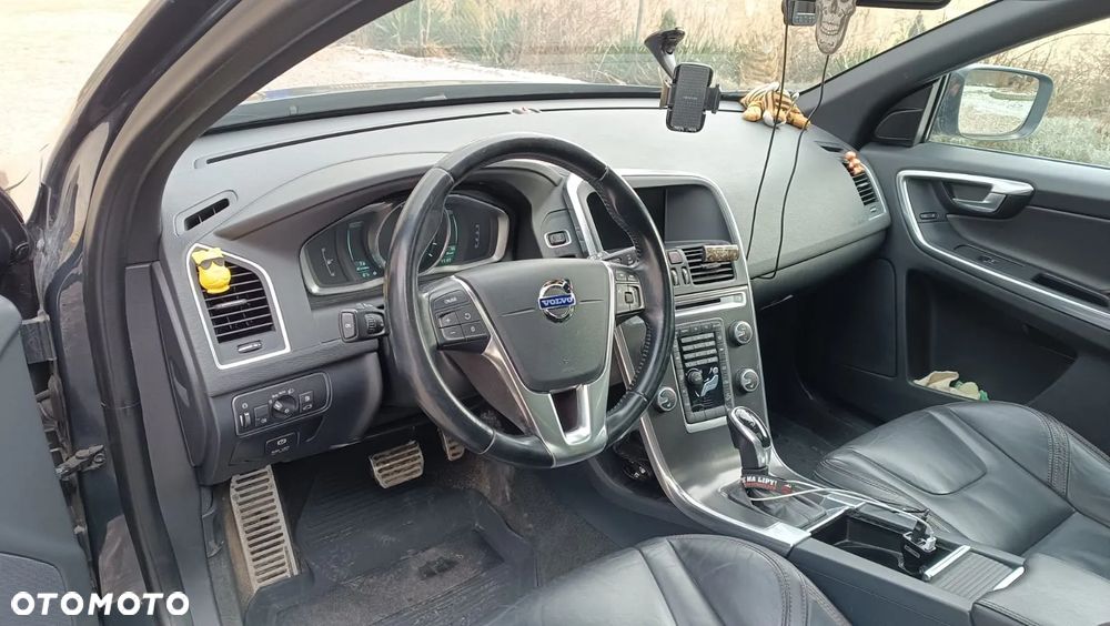 Volvo XC 60 D4 AWD Summum - 10