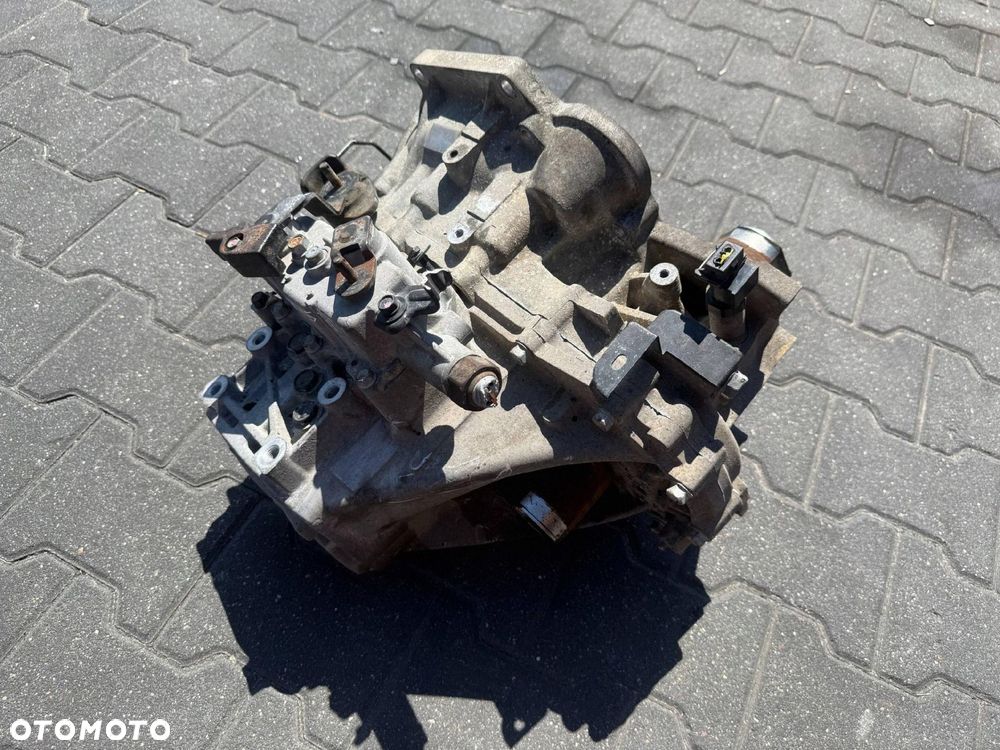 SKRZYNIA BIEGÓW 1.4 R71873 KIA RIO 2008 - 1