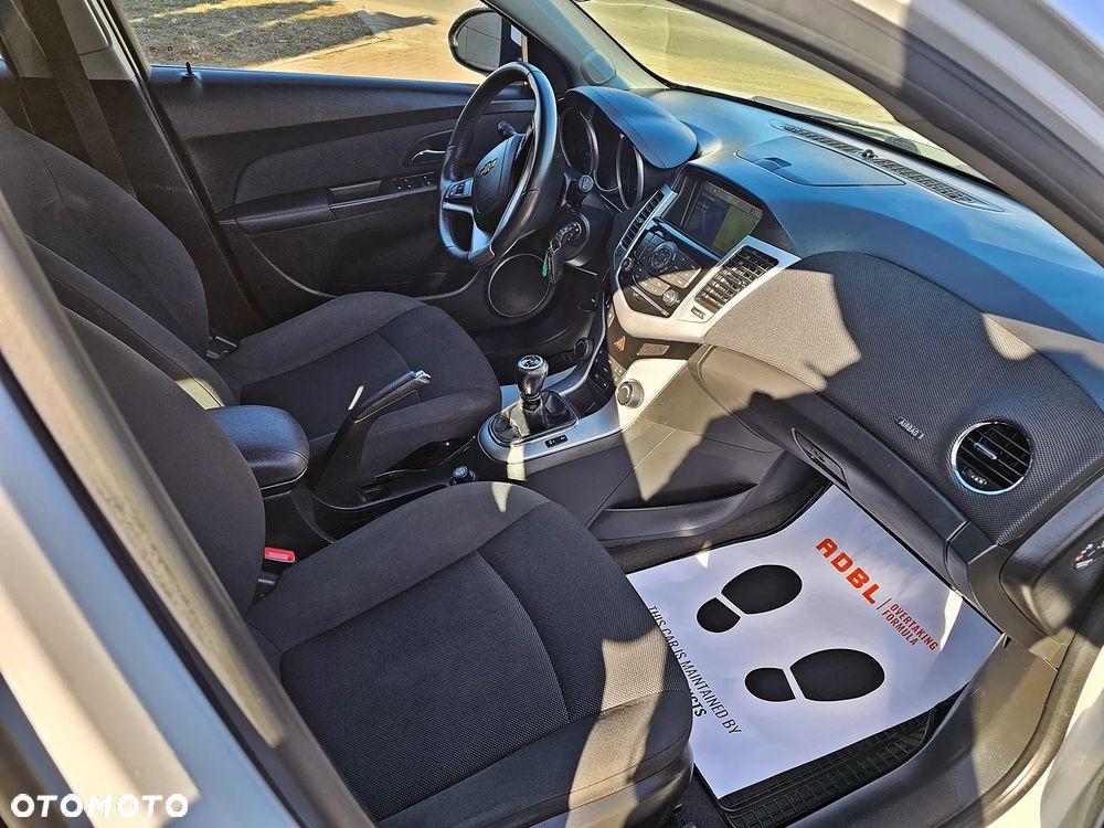 Chevrolet Cruze - 17