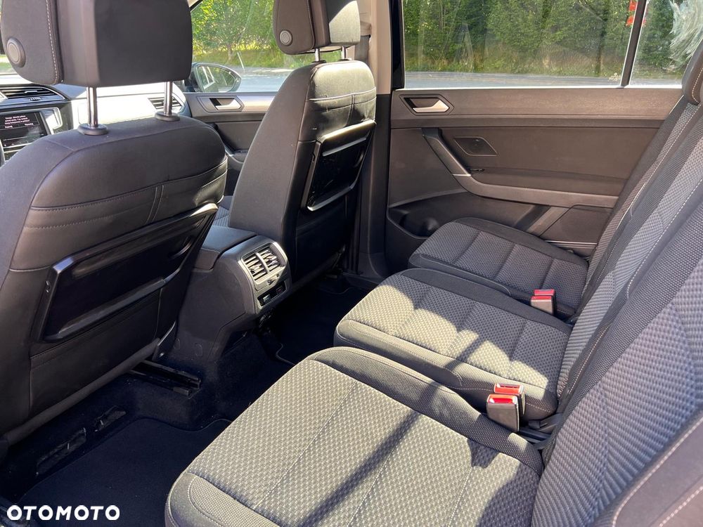 Volkswagen Touran 1.6 TDI BMT Comfortline - 22
