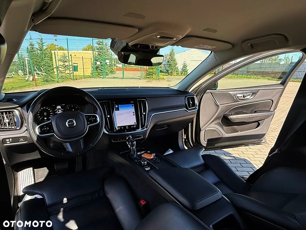 Volvo V60 D3 Geartronic Momentum Pro - 38