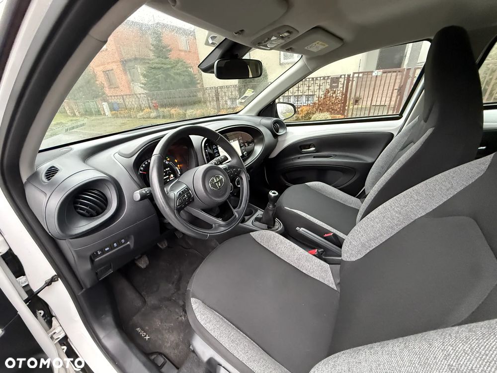 Toyota Aygo X 1.0 VVT-i X-play - 20