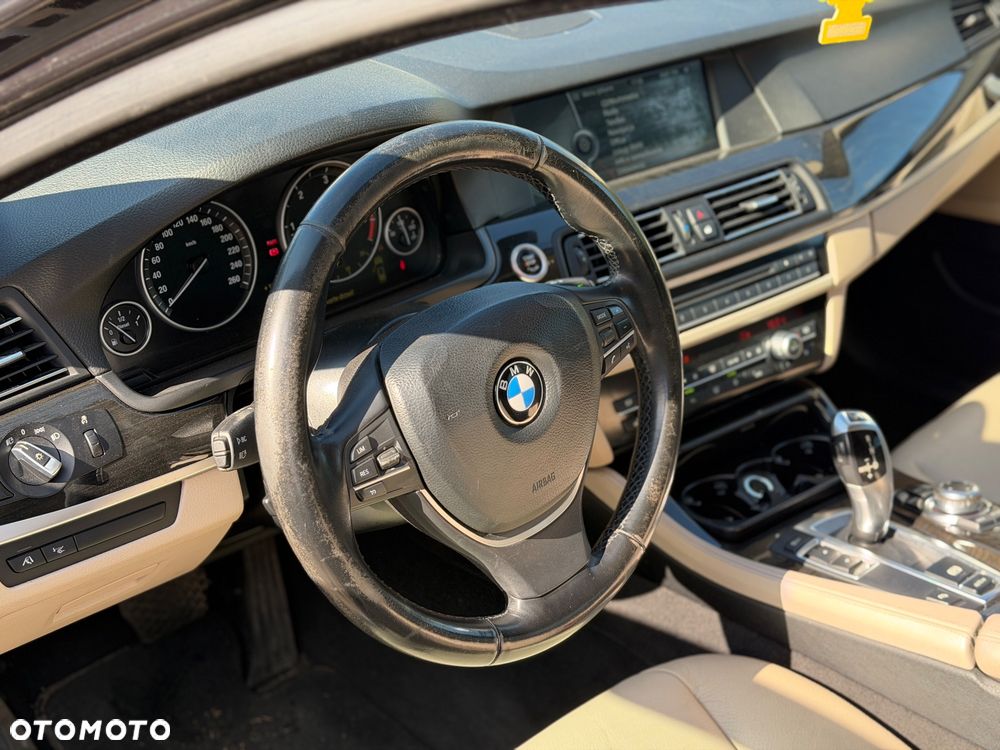 BMW Seria 5 520d Sport-Aut - 7
