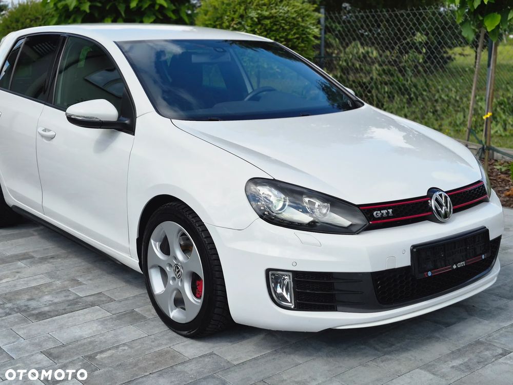 Volkswagen Golf 2.0 GTI DSG - 2