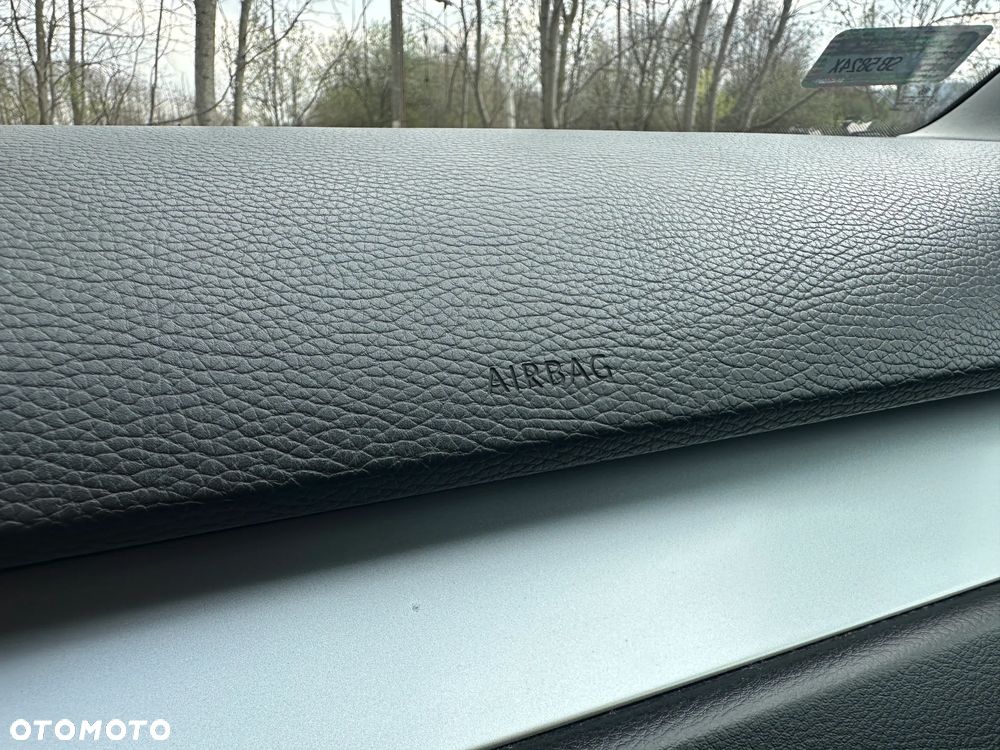 Volkswagen Passat - 8