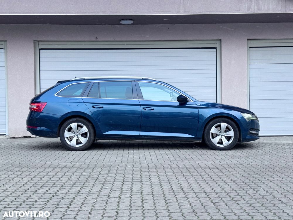 Skoda Superb Combi 2.0 TDI DSG Premium Edition - 15