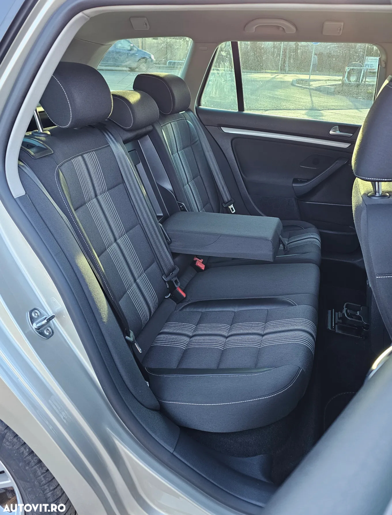 Volkswagen Golf 1.4 TSI DSG MATCH - 9