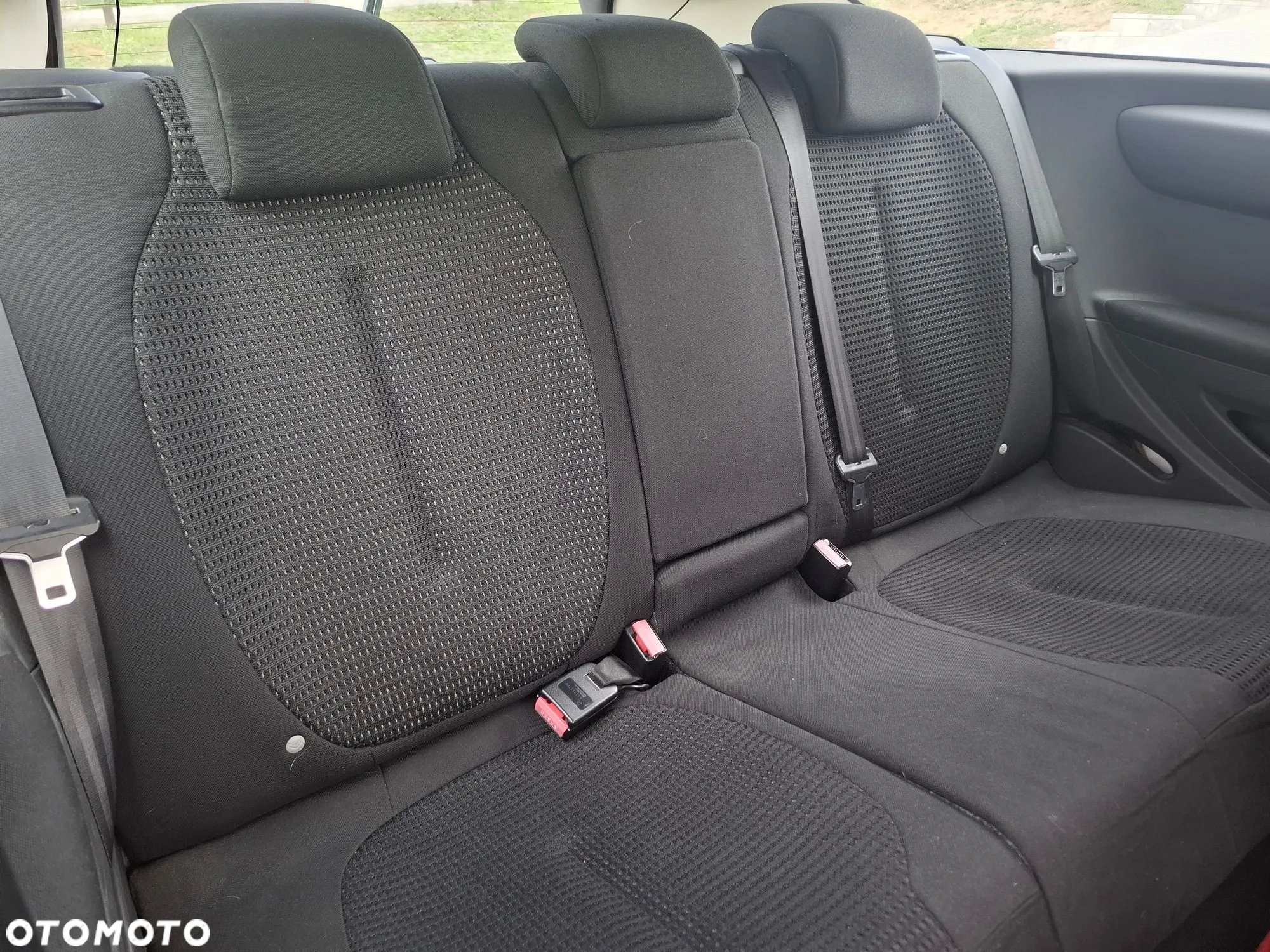 Citroën C4 Coupe 1.6 HDi FAP EGS6 VTR Plus - 6