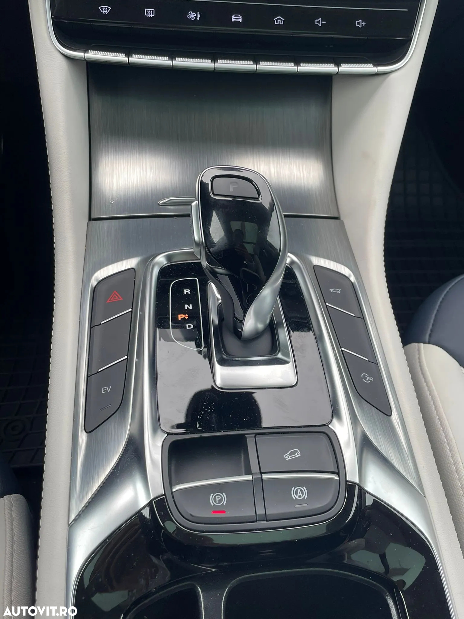 MG EHS 1.5 T-GDi AT PHEV Exclusive - 13