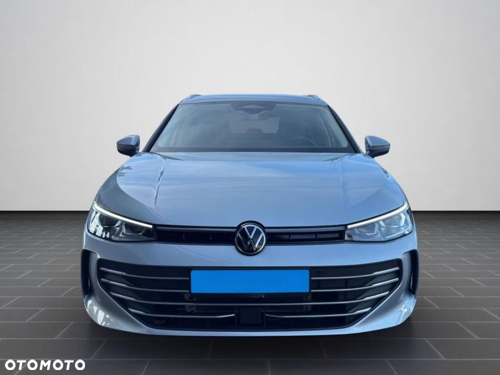 Volkswagen Passat - 3