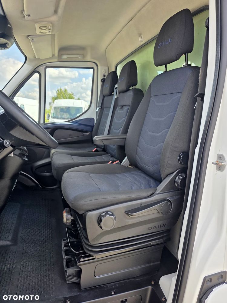 Iveco IVECO 35S18 3.0 HPI 180 KONNA KONTENER 4.2 M KLIMA HIMATIC 8 BIEGÓW WEBASTO DO 3.5 T - 11